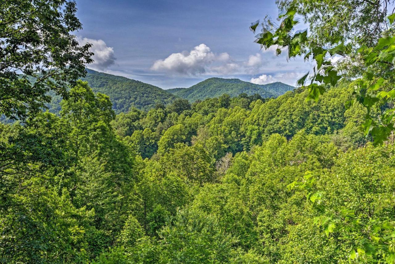 Mountain-View Maggie Valley House With Spacious Deck المظهر الخارجي الصورة